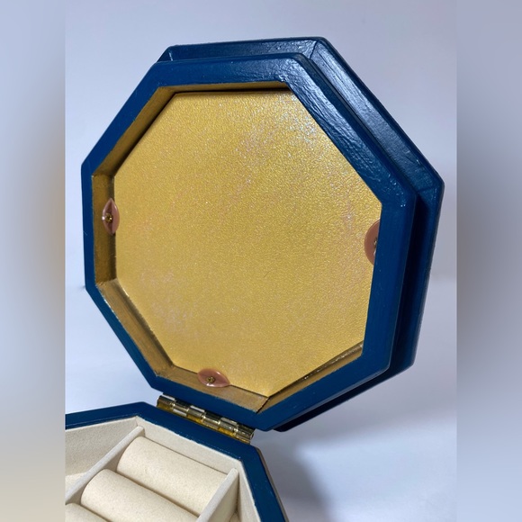 ORIGINAL Acrylic Landscape Art Upcycled Hand Painted Vintage Wood Jewelry Box - Picture 10 of 10